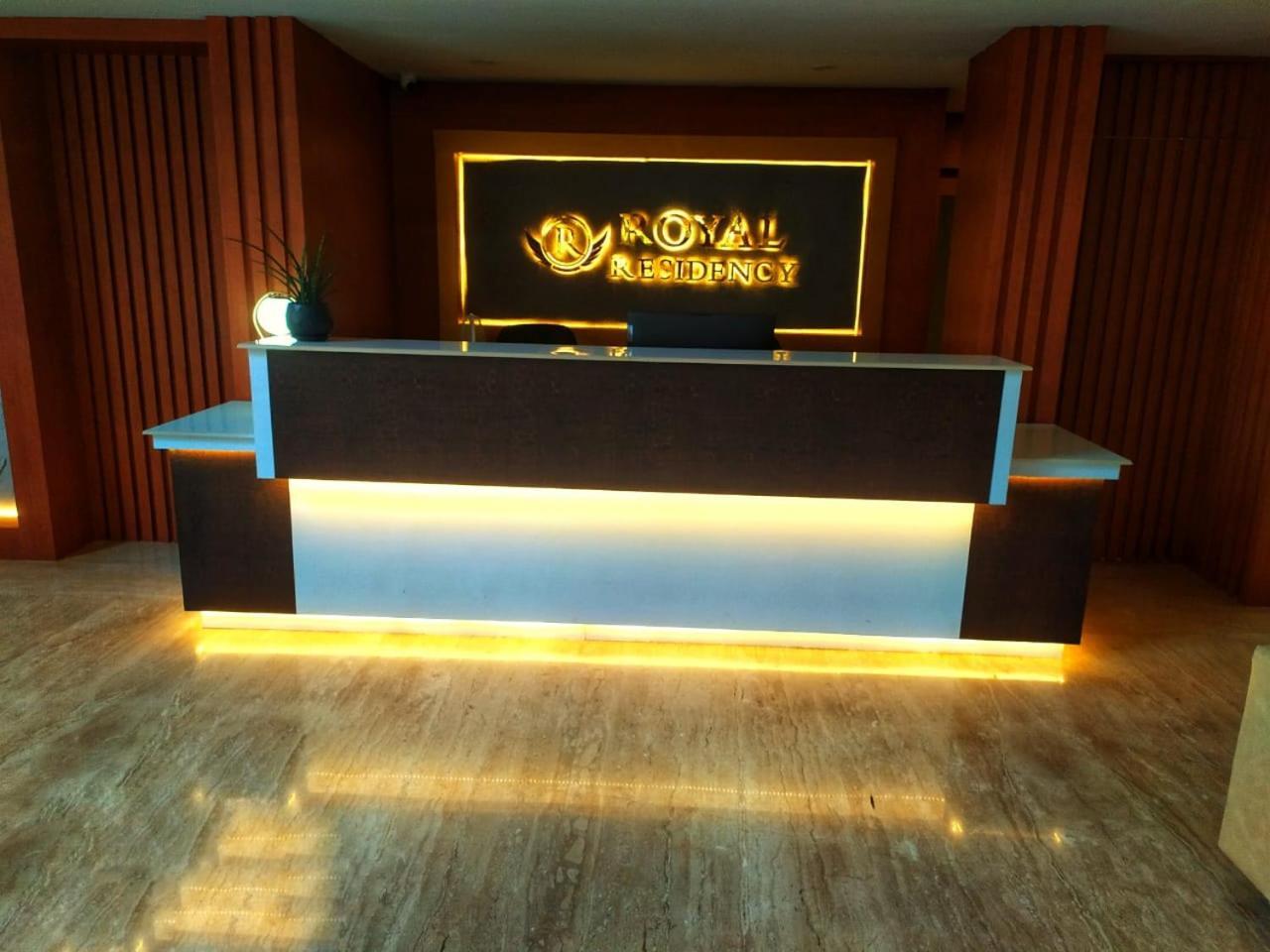 Royal Residency Hotel Kannangad ภายนอก รูปภาพ